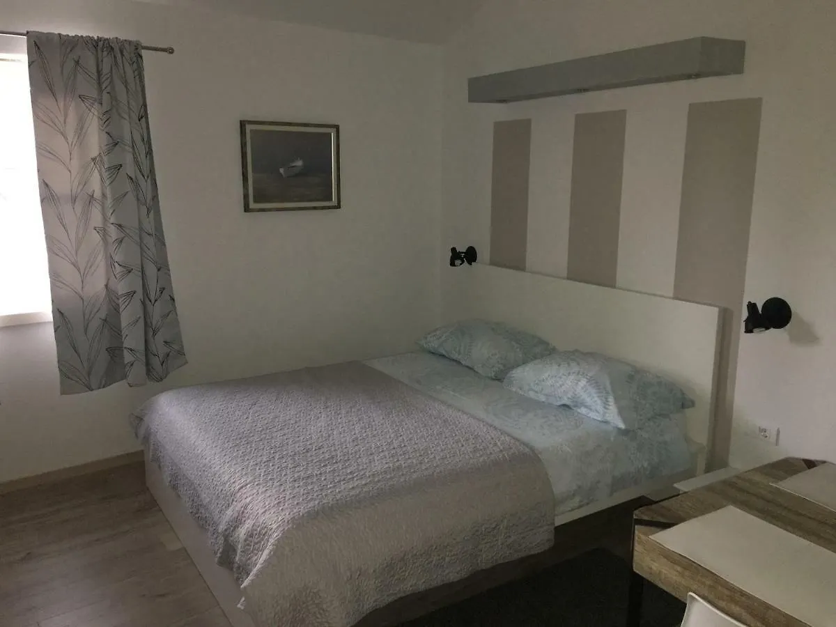Studio Apartman Dado 0*, Bale Croatia
